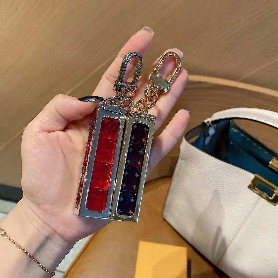 Keychains Lanyards Luxury Brand Keychains Stainless Steel Astronaut Key Holder Brand Designer Car Key Chain Ring Holder Buckle Bag Charm