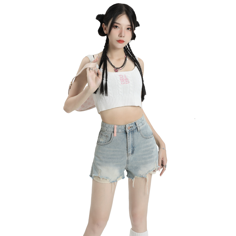 Broken hole denim shorts for women 2023 summer new style loose American high street slimming versatile wide leg A-line hot pants
