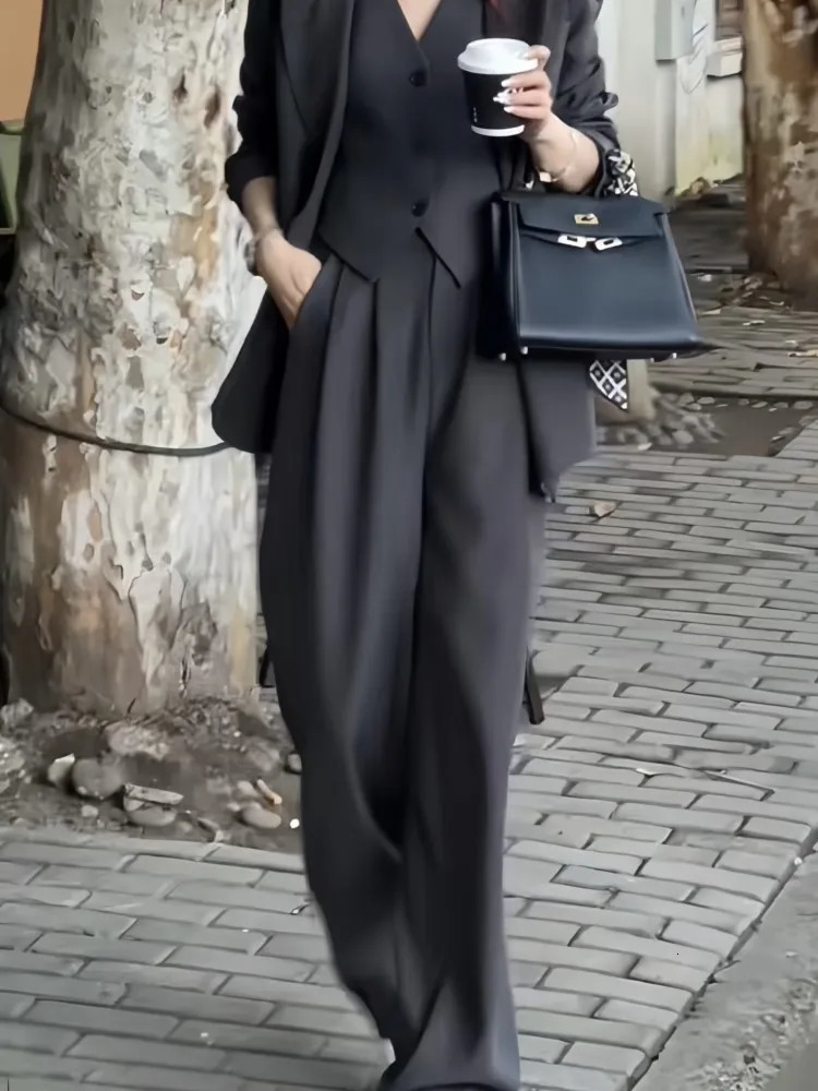 Korean Fashion Women Business Blazer 3 Pieces Set Elegant Casual Jackets Coat Sleeveless Vest and Pant Suit Female Clothes 240712