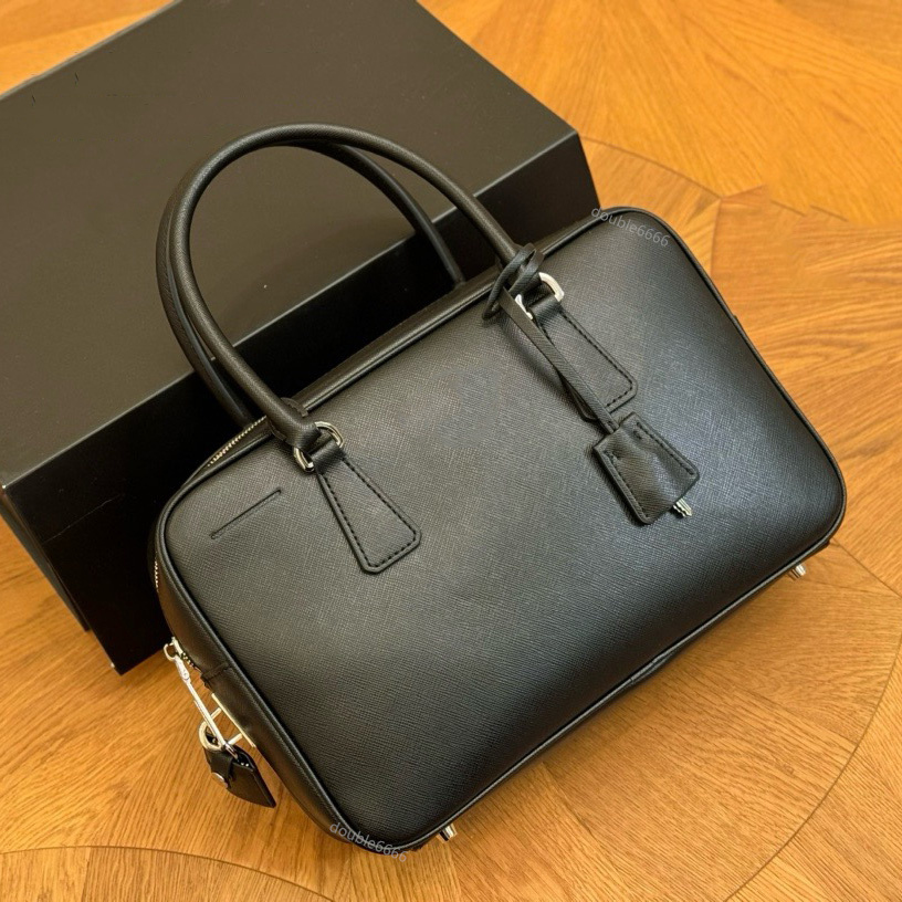 Luxury Designer Women's Men's Leather Solid Color Briefcase, Tote Bag, Postman's Bag, Casual Shoulder Bag, Crossbody Bag, Work Bag, Travel Bag, Shopping Bag, Outdoor Bag