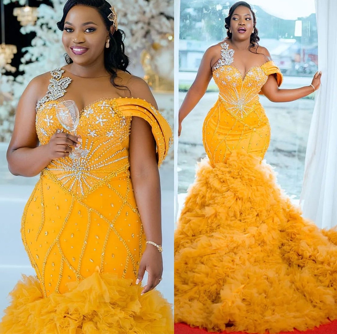 2024 Plus Size Yellow Mermaid Prom Dresses Crystals Promdress Tiers Tulle Evening Formal Party Second Reception Birthday Engagement Gowns Dress Robe D
