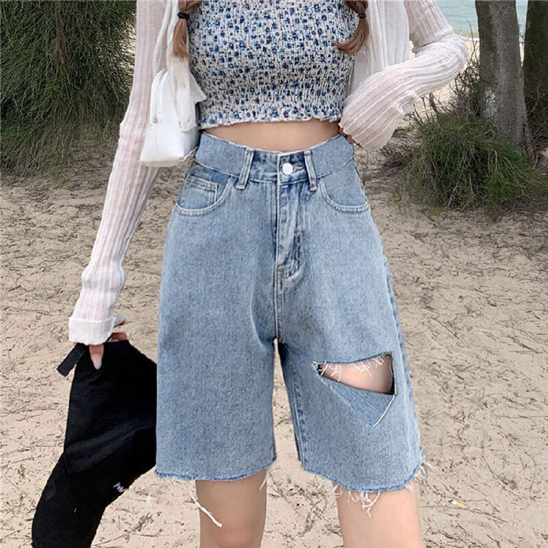 2024 new fringed denim shorts for women, small, light colored, loose, wide legged, high waisted, versatile, straight leg, five inch mid length pants