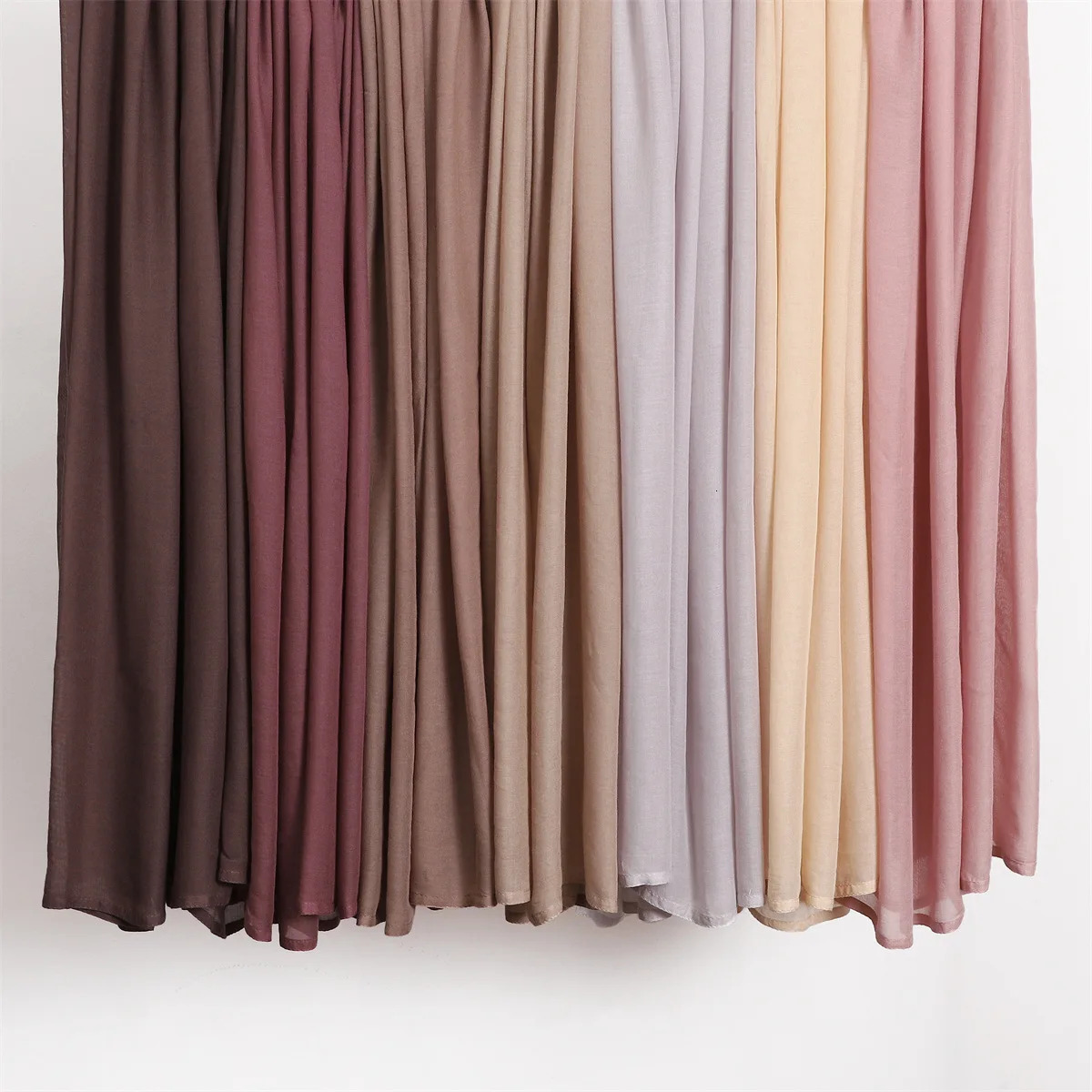 Soft 100%Viscose Solid Color Scarf Fashion Wide Edge Thin Hijabs High Quality Foulard Femmes Musulmane Headscarf Voile Jersey 240717