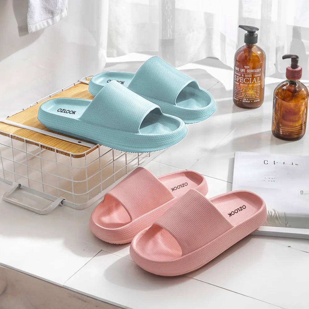 Fashion Women Summer Soft Slippers Thick Platform Bathroom Home Men Indoor Non-slip Anti-slip Female Cloud Cushion Slides 240713