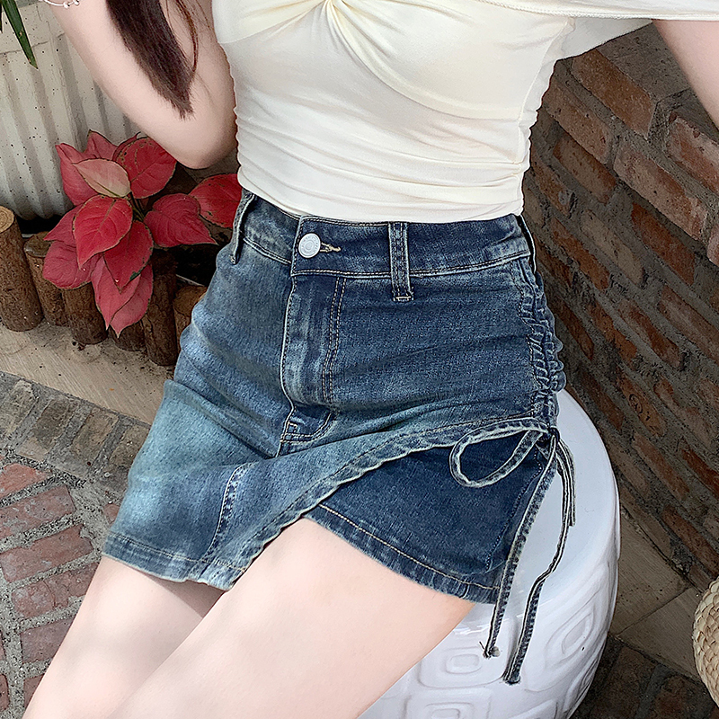 New product lighing delivery fake two denim elastic skirts for women in summer, high waisted with words to cover the hips and prevent light from escap