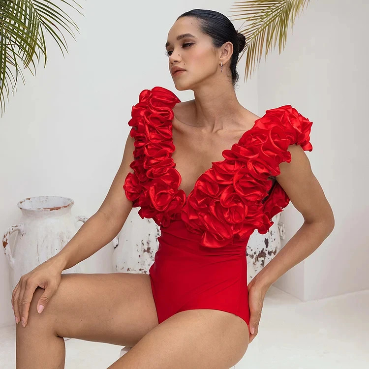 2024 womens swimsuit and bodysuit two sexy red 3D flowers one bikini set swimsuit beach dress swimsuit 240713