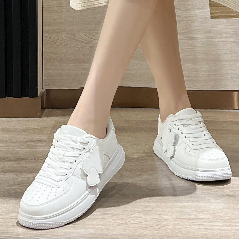 Hush Puppies 2024 Autumn New Lace up Love Little White Shoes Versatile and Age Reducing Leather Women's Casual Board Sneakers N4A02CM3