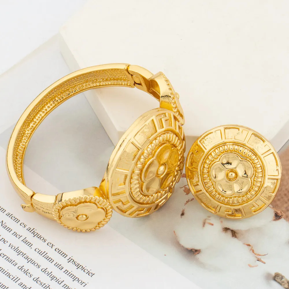 Cuff Bangle and Ring Jewelry Set for Dubai African 18k Gold Color Hand Bracelet Cocktail Ring Jewelry Set for Weddings Bride 240717
