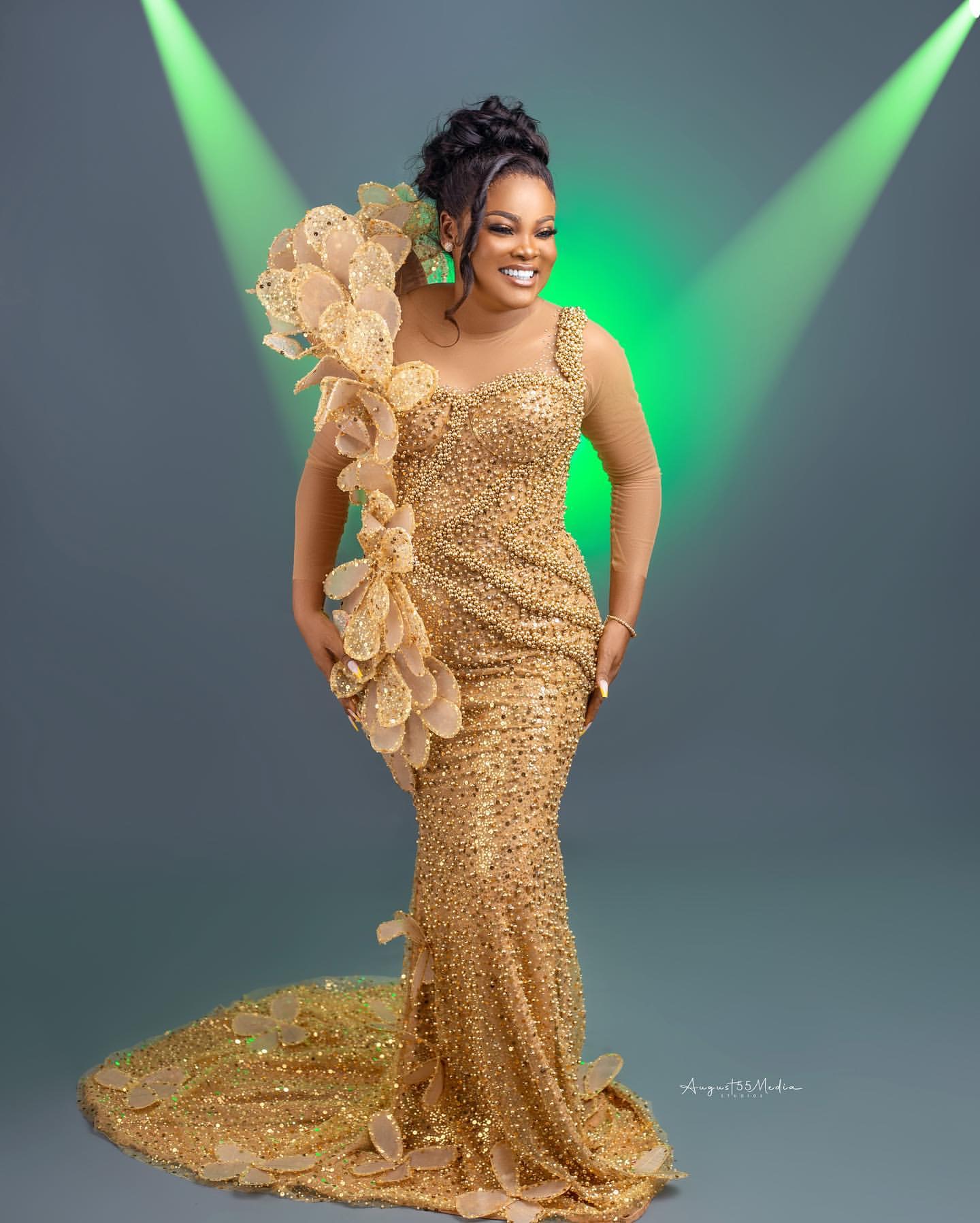 2024 Plus Size Gold Illusion Mermaid Prom Dress Fulllace Promdress Florals Beaded Evening Formal Party Second Reception Birthday Engagement Gowns Dres