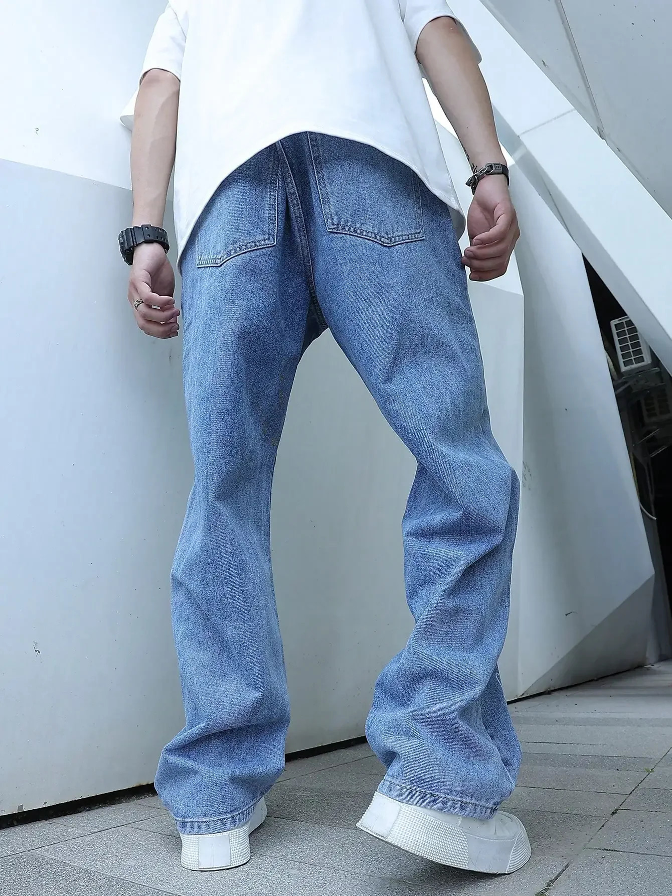 Graffiti printed jeans for mens gradient hip-hop Trojan harem cartoon loose casual ankle strap pants for mens denim jeans 240710