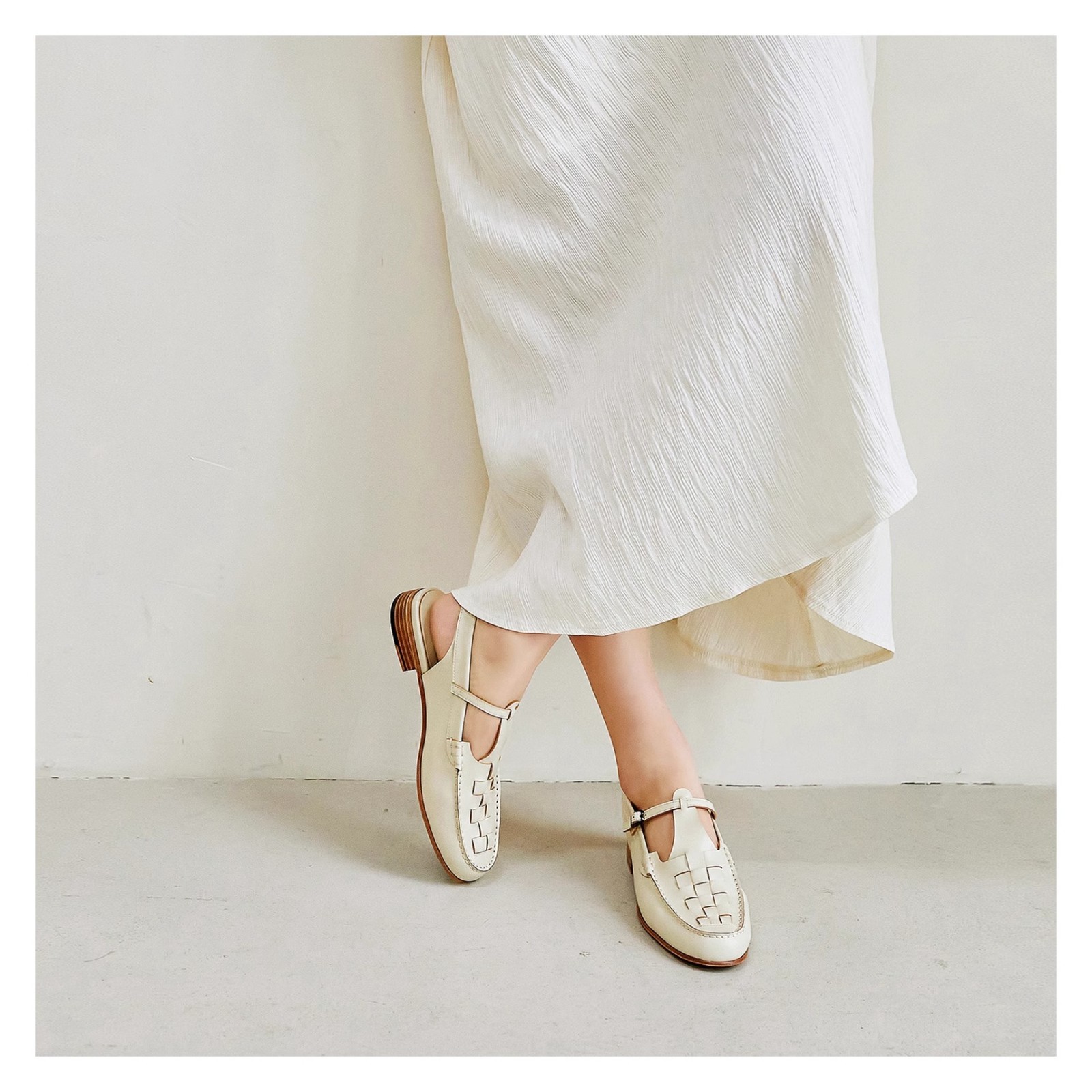 Handmade Woven Baotou Sandals: Soft Leather, Low-heeled, Breathable Fisherman Shoes for Women
