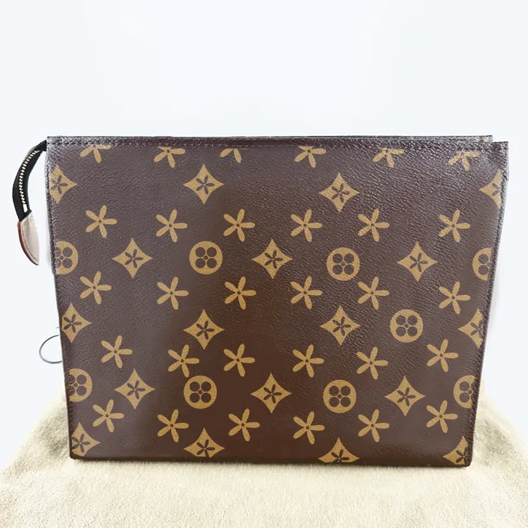 M46037 POCHE TOILETTE make up toiletry clutch Bags Luxury Designer makeup louvis pouch envelope bag Womens man purse leather handbag tote crossbody Shoulder bags