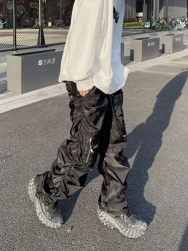 Functional Pleated Pocket Cargo Pants Men Y2K High Street Retro Street Hip Hop Loose Fashion Trend Straight Leg Pants 240708