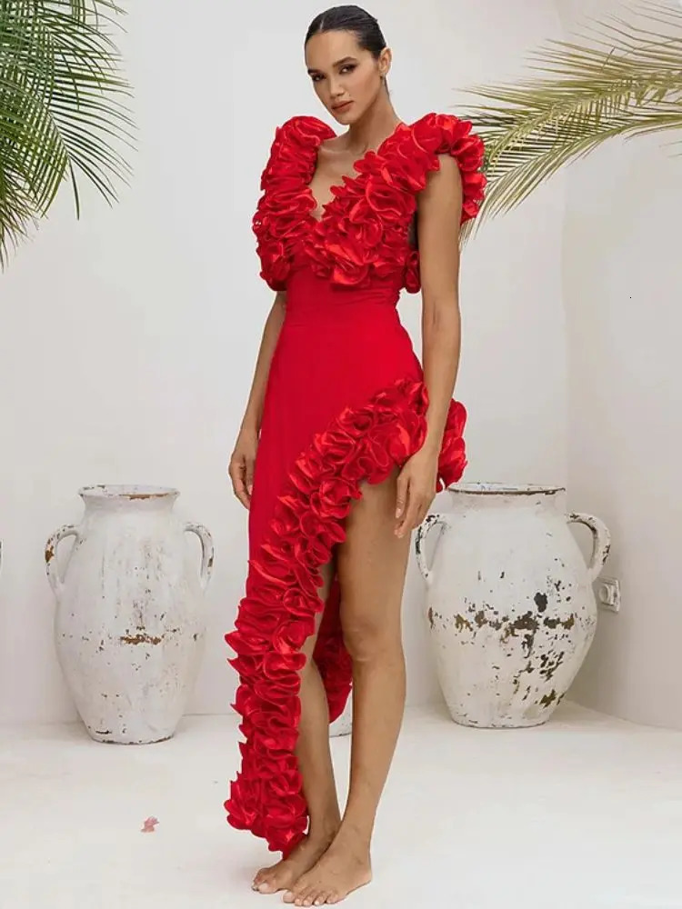 2024 womens swimsuit and bodysuit two sexy red 3D flowers one bikini set swimsuit beach dress swimsuit 240713