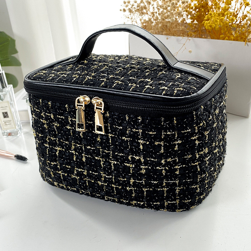 Tote simple large capacity small fragrance makeup Ins style girl toiletry bag travel high appearance level cosmetics storage