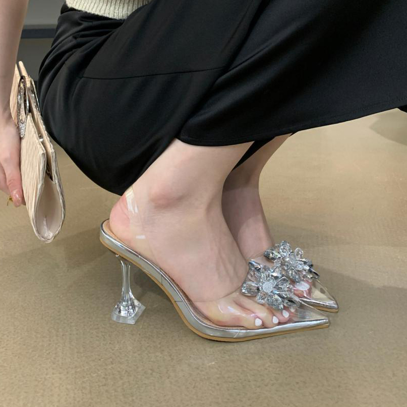 HBP Transparent Pvc Sandals Crystal Pointed Transparent Thin Heel Sandals External Water Diamond Flower High Heeled Sandals Women Shoes High Quality