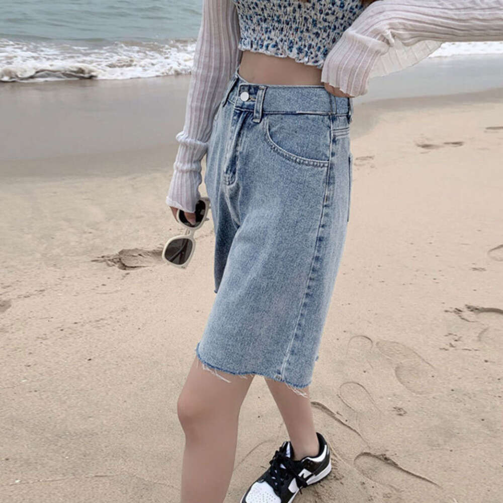 2024 new fringed denim shorts for women, small, light colored, loose, wide legged, high waisted, versatile, straight leg, five inch mid length pants