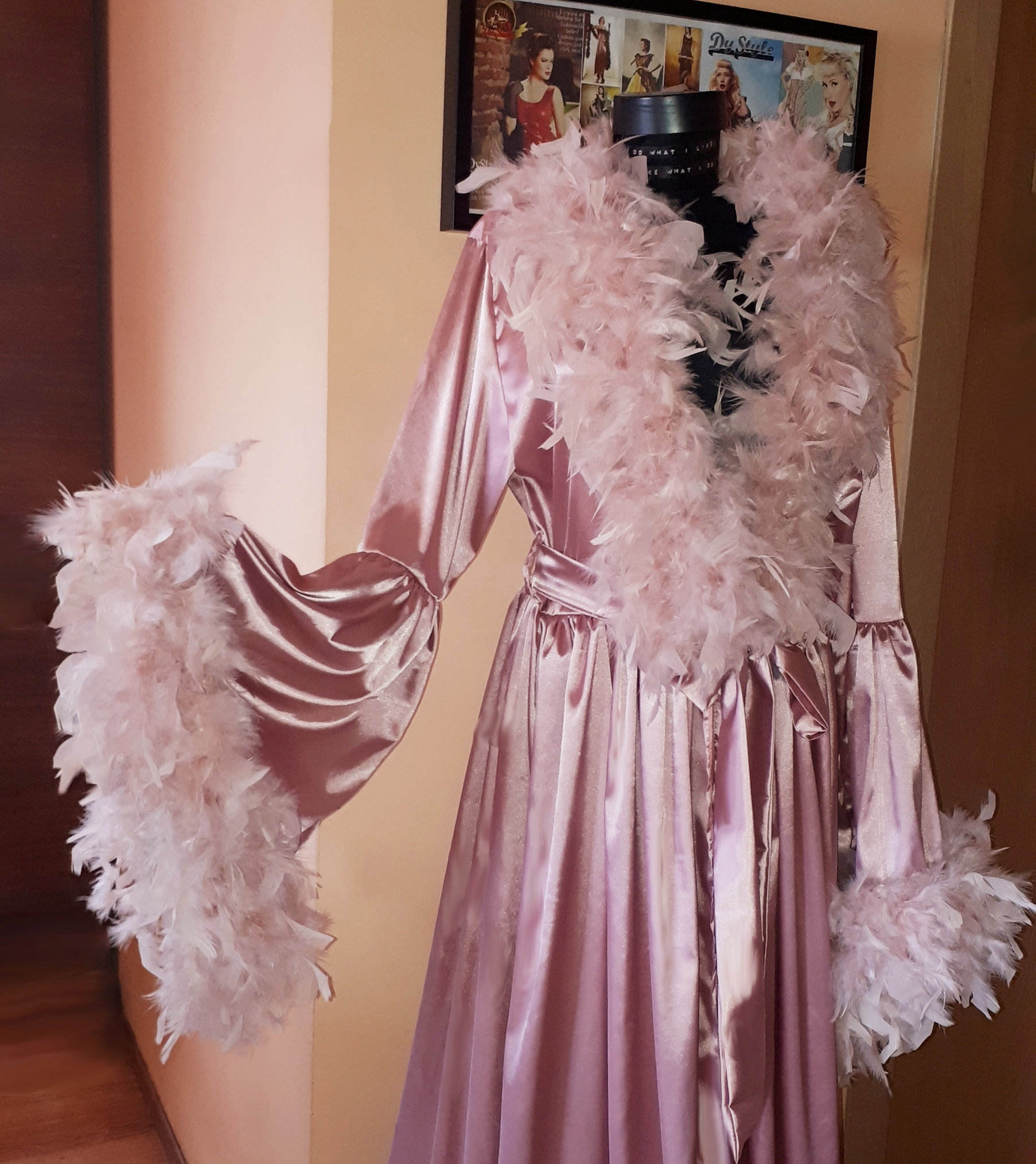 Elegant Velvet Bathrobe Dress for Photoshoots Feather V Neck Long Robes Photo Shoot Mother and Daughter Dresses Custom Made