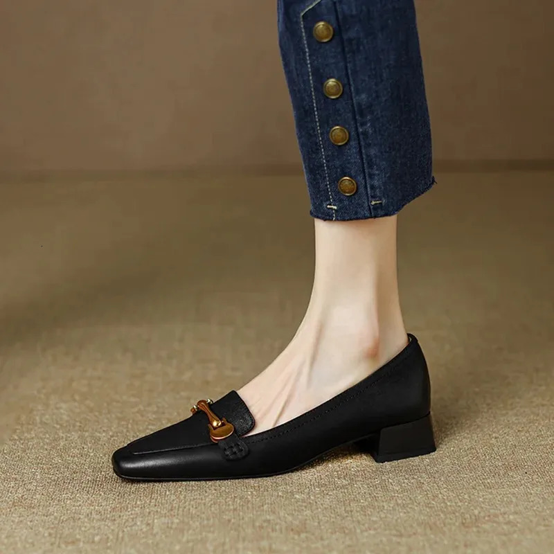 True Soft Leather Single Shoes Women Spring Square Head Middle Heel Thick 240718