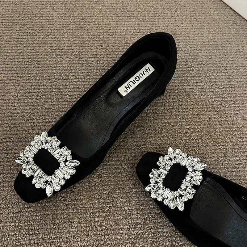 Bride Wedding Silk Pointed Pumps Versatile Rhinestone Square Buckle Shallow Mouth Single Shoes Womens Thick Low Heels 240718