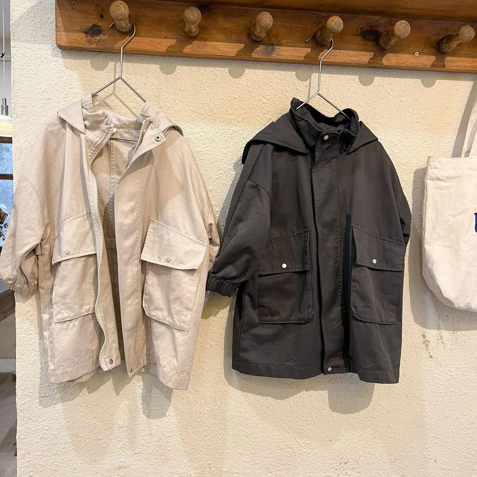 4561D Childrens Coat Long Trench Coat Spring Girls Hooded Windbreaker Korean Casual Loose Boys Coat Outerwear 240711