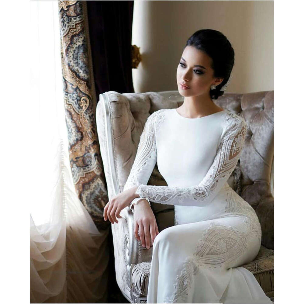 2023 New Modest Mermaid Wedding Dresses O Neck Lace Appliques Beaded Long Sleeves Boho Court Train Sexy Formal Bridal Gowns