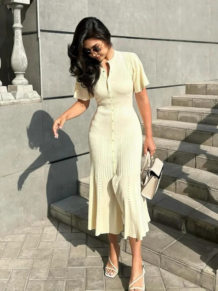 Elegant Solid Womens Knitted Fishtail Midi Dress Fashion O Neck Short Sleeves Slit Shirt Robe Summer Lady High Streetwear 240715