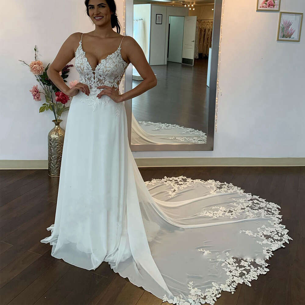 Simple Spaghetti Straps Wedding Dresses For Women Lace V Neck Satin A Line Backless Appliques Bridal Gowns Vestidos De Novia