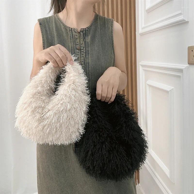 Shoulder Bags 2024 Winter Small Hobo Bag Fashion Knotted Faux Fur HandBag Women's Furry Short Handle Clutch Soft Plush Warm