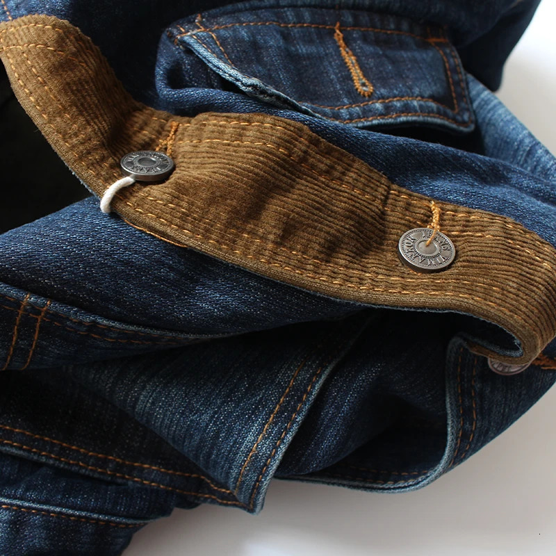 Classic Mens Denim Jacket with a Retro EdgePerfect for Autumn 240716