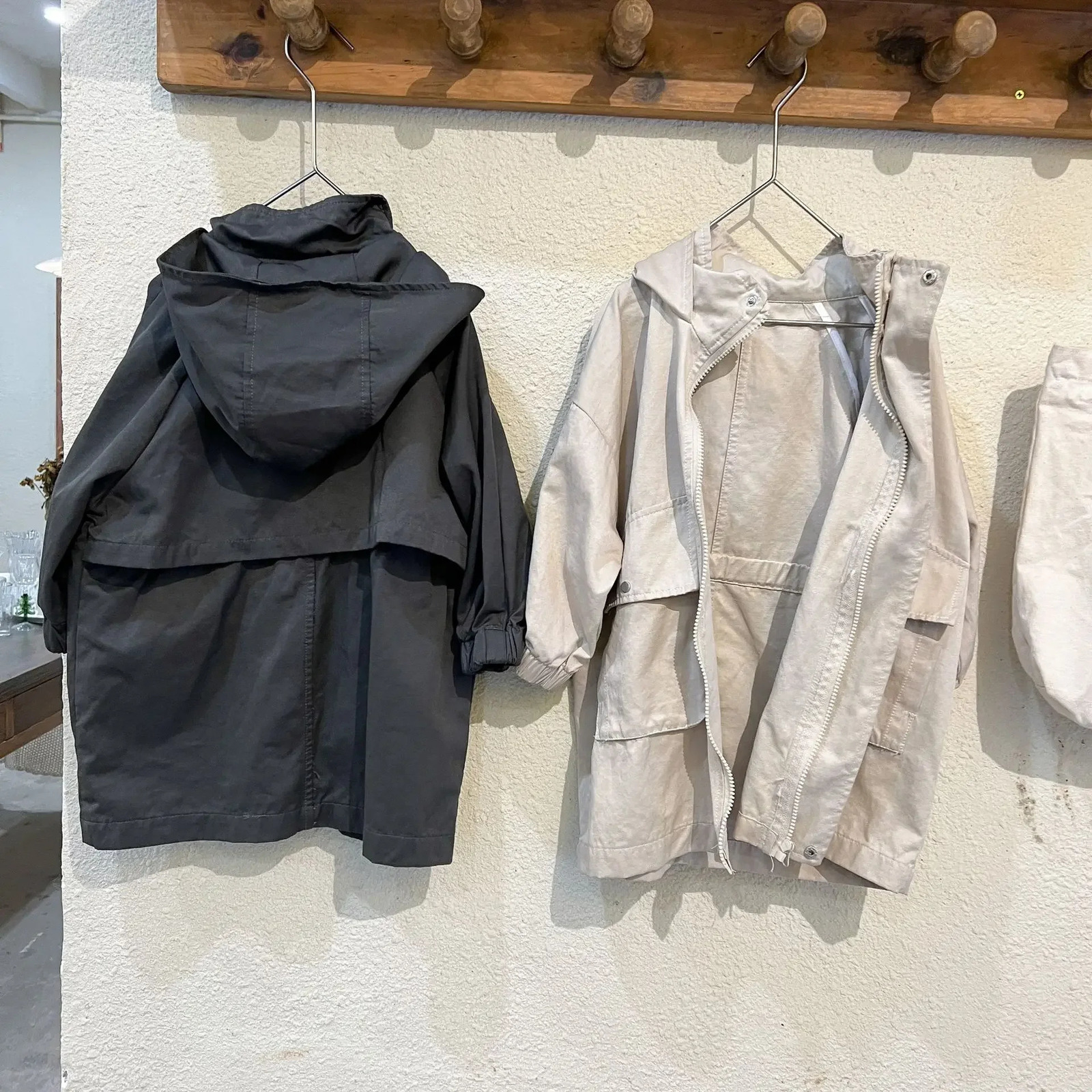 4561D Childrens Coat Long Trench Coat Spring Girls Hooded Windbreaker Korean Casual Loose Boys Coat Outerwear 240711