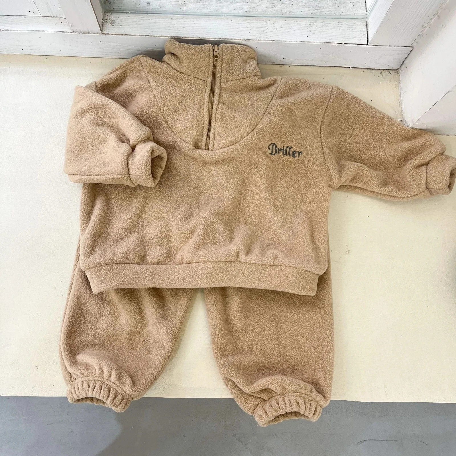 Autumn Winter Baby Kids Fleece Tracksuit Boys Girls Velvet Sweatshirt and Pants Two Piece Sets Children Sports Set 240710