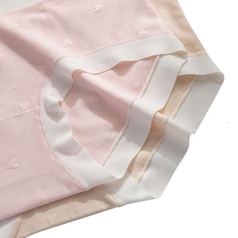 Soft Cream Colored Heart-shaped Girl's Made of Cotton 5A Antibacterial Crotch Women, Breathable and Seamless Underwear for Women Lingerie Calecon