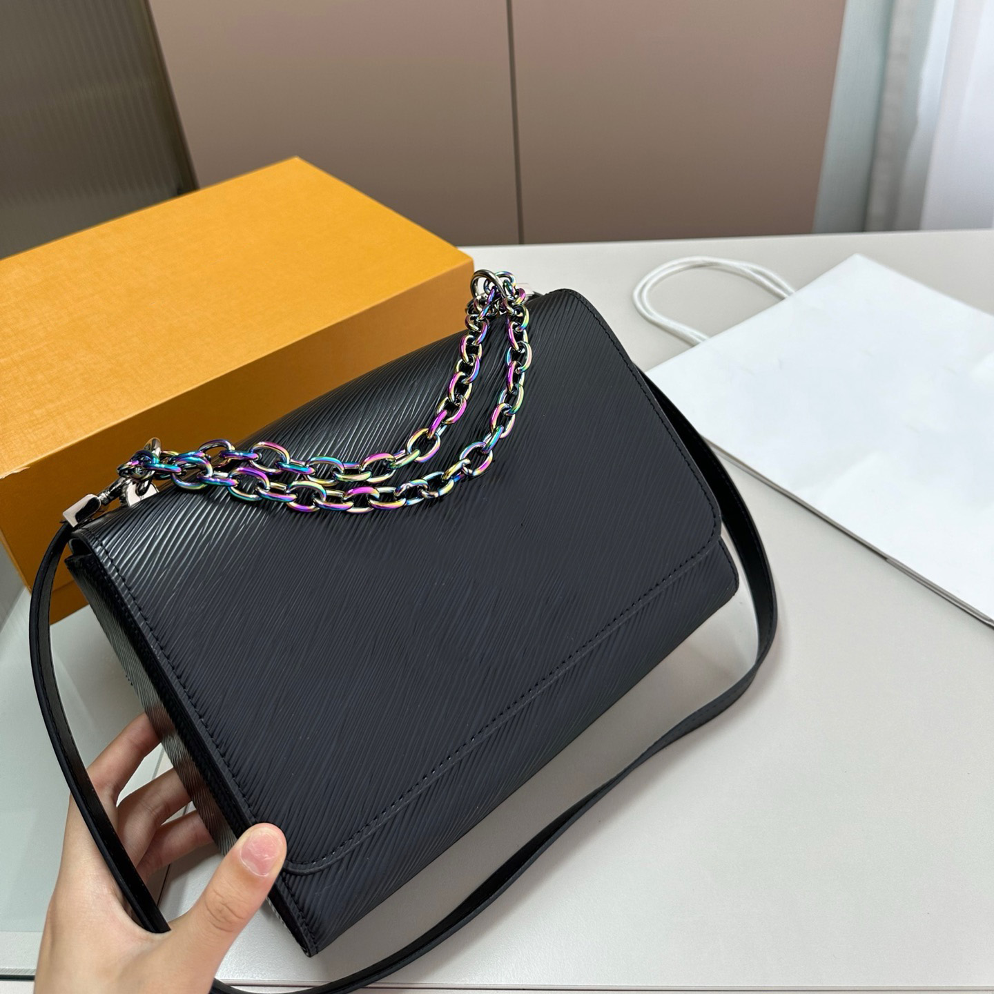 Flap bag chains bag Luxurys designers high Quality Ladies Women handbag Fashion clutch handbags wallet shoulder Bags crossbody letter Pink bag messenger bag