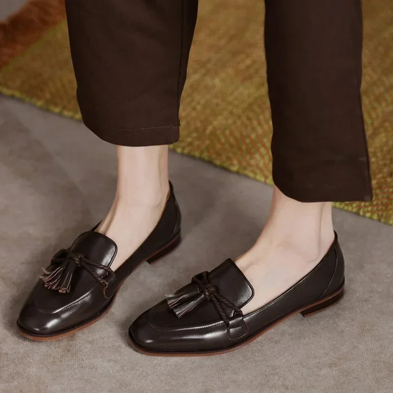 British Style Women Loafers Retro Tassels Pu Leather Shoes Low Heel Shallow Single Black Brown School Flat 240718