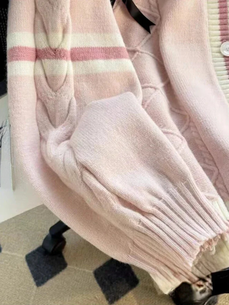 Sweet Bow Knitted Cardigans Y2k Aesthetic All Match Contrast Color Coats Fashion Single Breasted Women Kawaii JK Sweaters Jumper 240712