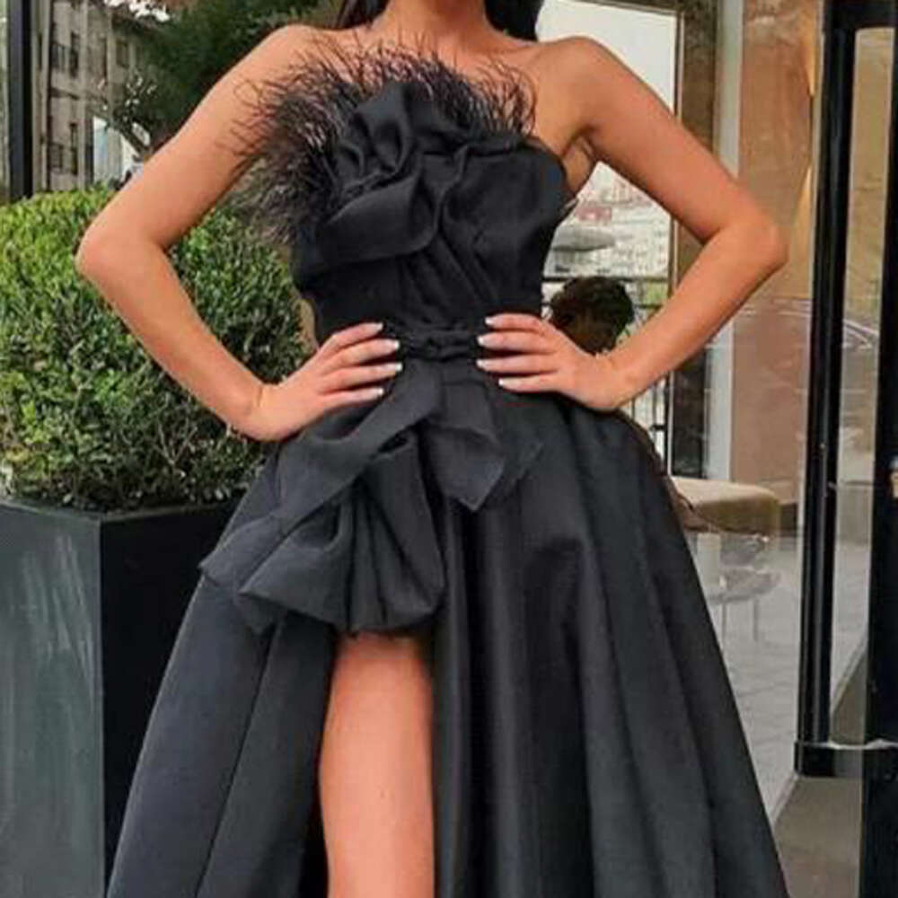 Black Evening Dresses 2024 Strapless Satin Feather A e High Split Sweep Train Formal Party Prom Gowns tail Robe De Soiree