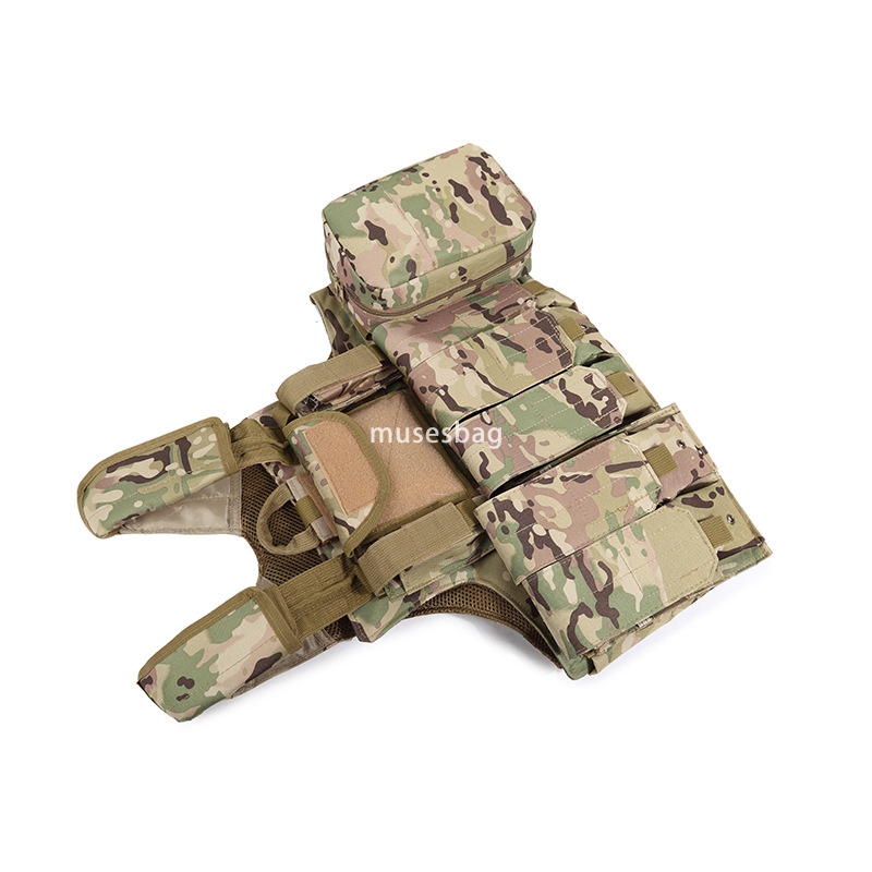 New shooting sports outdoor ghost tactical vest eight piece set camouflage vest as training uniform CS field equipment
