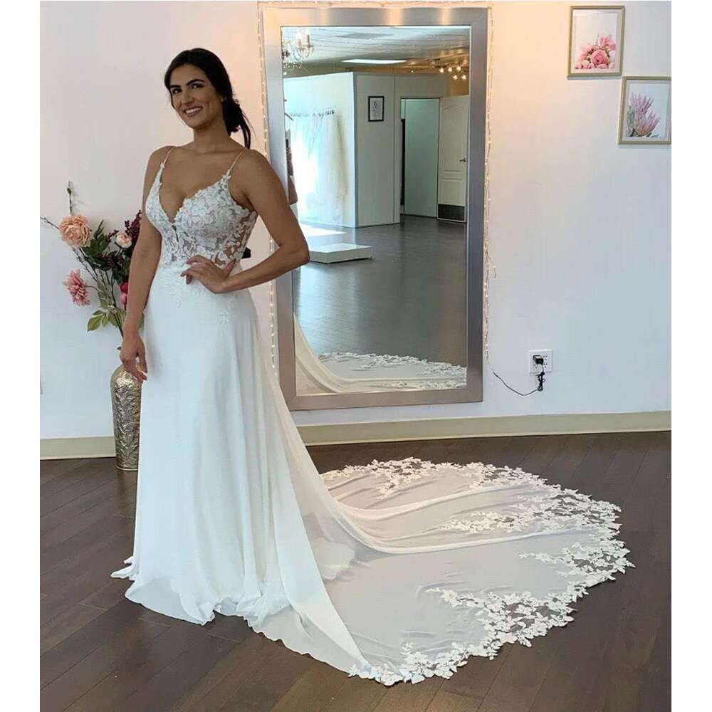 Simple Spaghetti Straps Wedding Dresses For Women Lace V Neck Satin A Line Backless Appliques Bridal Gowns Vestidos De Novia