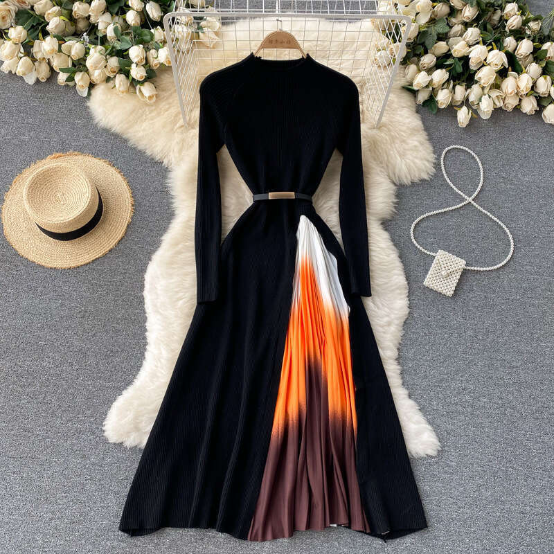 French Hepburn Style Elegant Knitted Patchwork Gradient Color Pleated Slim Fit Waist Cinching Big Swing Dress for Women in Autumn Sexy Loose Lace Dres