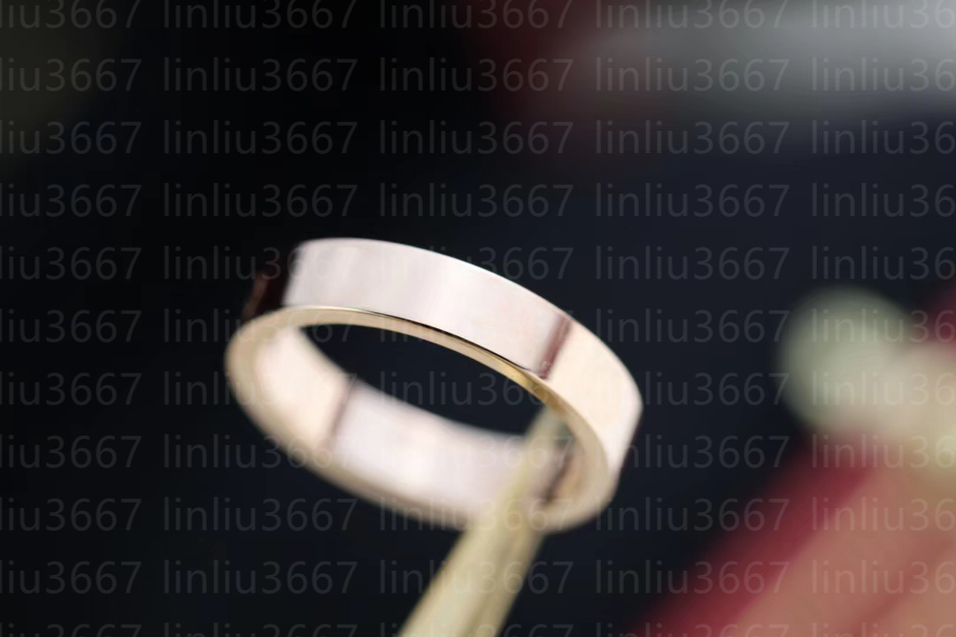 Thin ring for Love women mens Ring Without Diamonds top v-gold Designer Ring fashion Electroplating 18k Classic Premium Rose Gold with box
