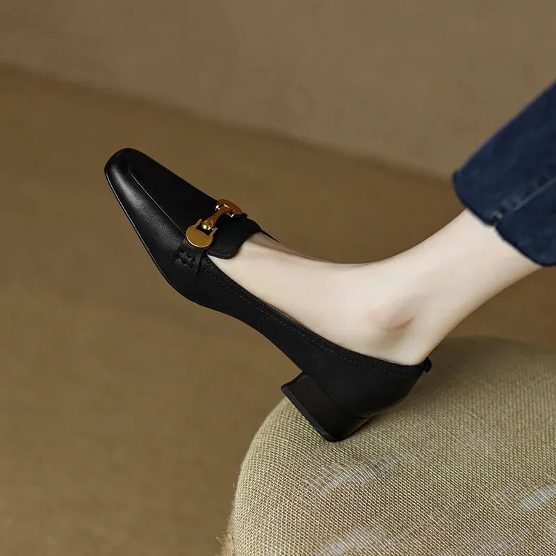 True Soft Leather Single Shoes Women Spring Square Head Middle Heel Thick 240718