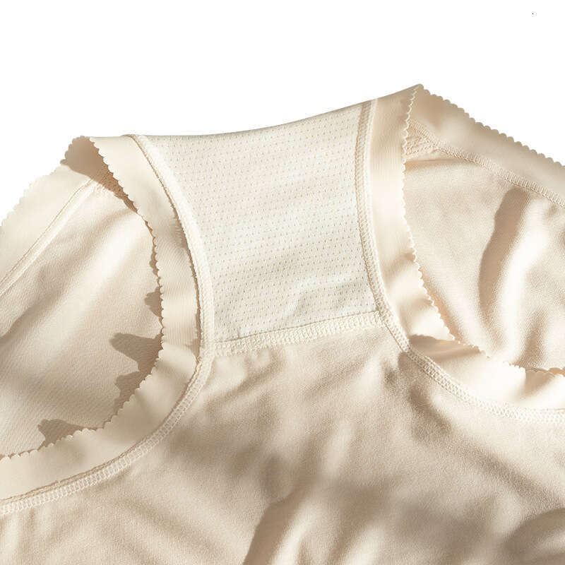 Ins Style Nude Breathable Antibacterial Mulberry Silk Crotch Women's Triangle Pants Skin Friendly Seamless Underwear Women Lingerie Women Underwe
