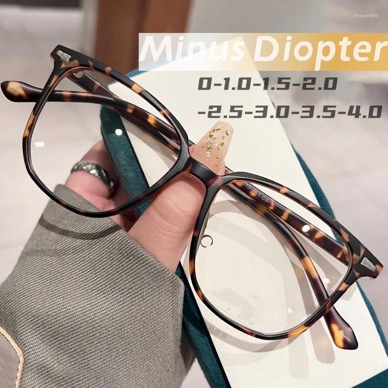 Sunglasses Ladies Trendy Olive Green Square Finished Myopia Glasses Women Men Ultralight PC Frame Near Sight Blue Light Blocking Eyewear
