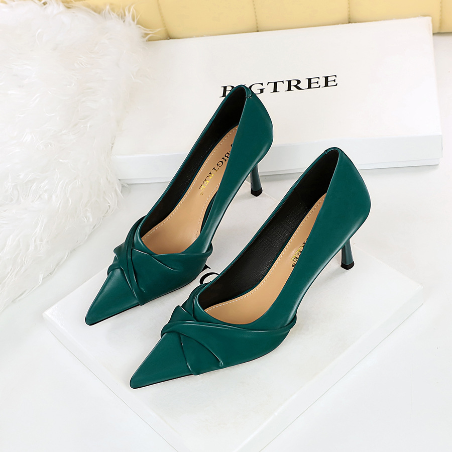 2025 new High BIGTREE Stiletto Banquet Wedding Shoes Sexy Butterfly-knot Pointed Toe PU 7CM Thin Heels Retro Party Women Pumps Shoe 811d