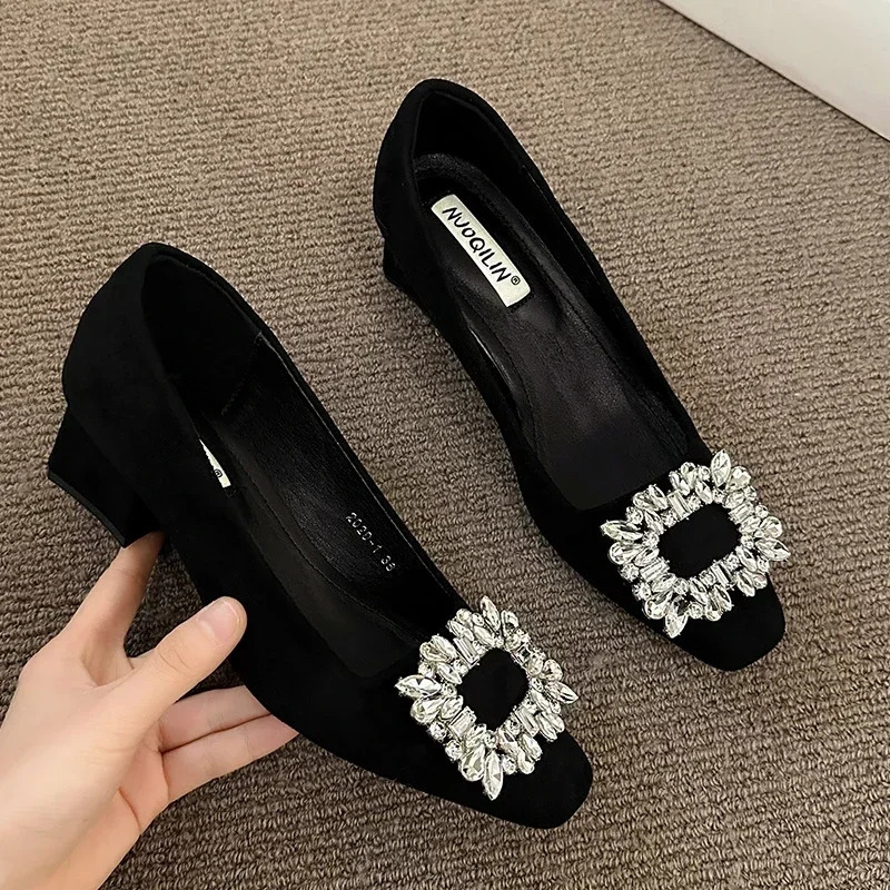 Bride Wedding Silk Pointed Pumps Versatile Rhinestone Square Buckle Shallow Mouth Single Shoes Womens Thick Low Heels 240718