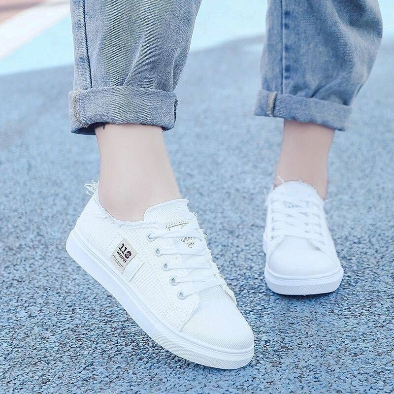 SIGHS Ready Stock 35-40 cheap sports shoes Little 2021 Women's White Canvas New Summer Pelar Korea Version Compatible