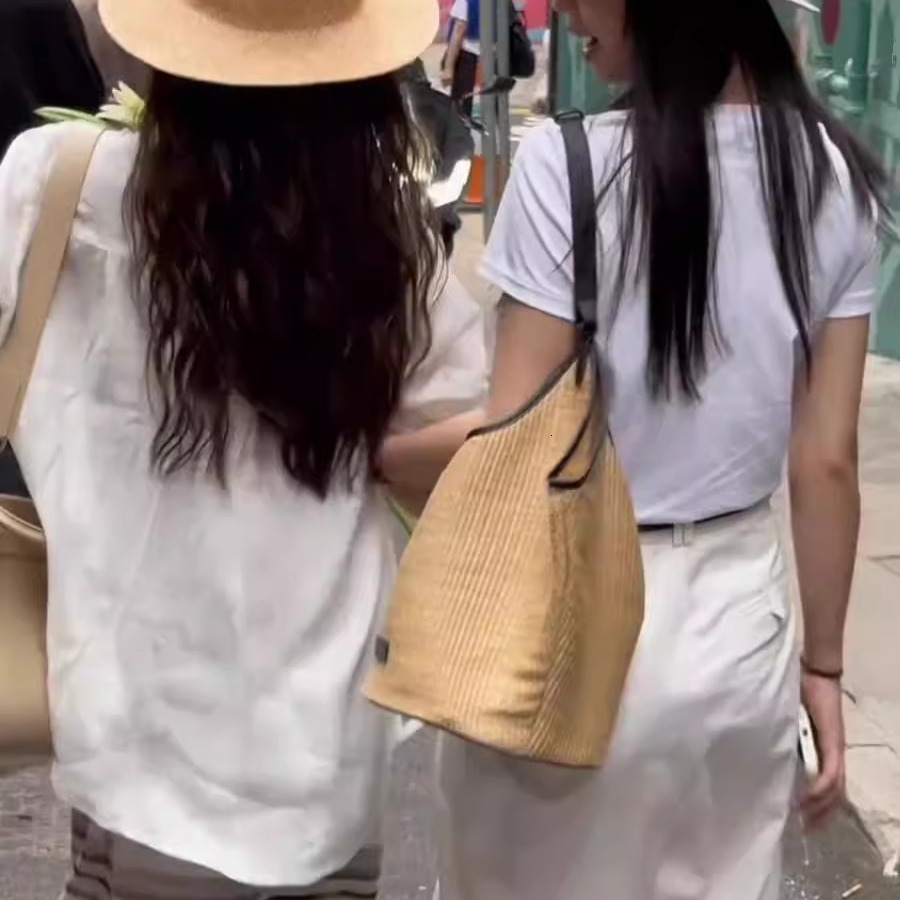 High end tote for women, European goods, travel grass woven single shoulder armpit commuting bag, vacation beach bag H7.19#28