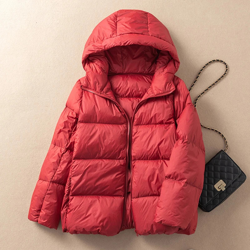 Lagabogy 2024 Winter Light Hooded Warm Puffer Jacket Women 90% White Duck Down Soft Coat Female Casual Bread Short Outwear 240712