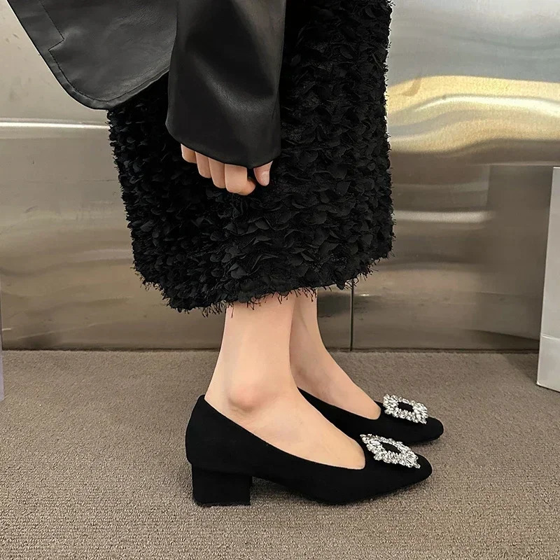 Bride Wedding Silk Pointed Pumps Versatile Rhinestone Square Buckle Shallow Mouth Single Shoes Womens Thick Low Heels 240718